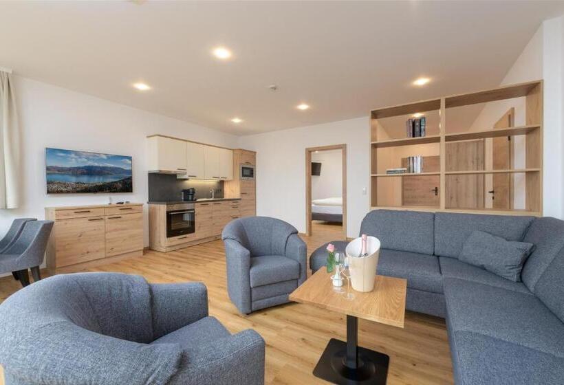 ホテル Schönberger