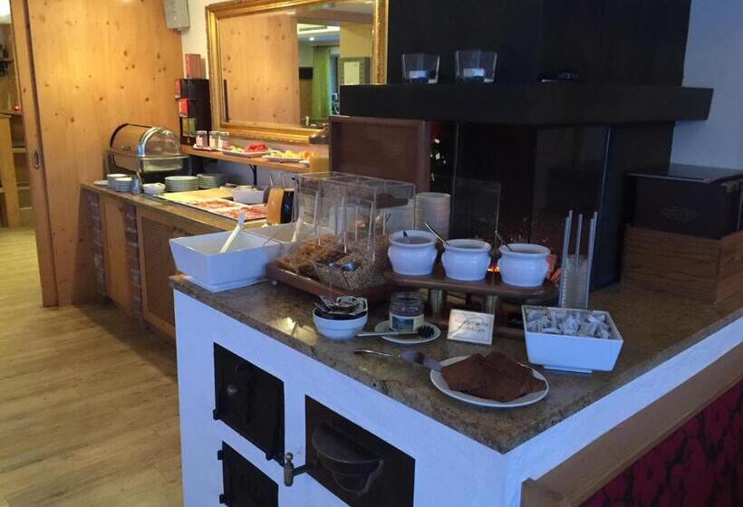 ホテル Schönberger