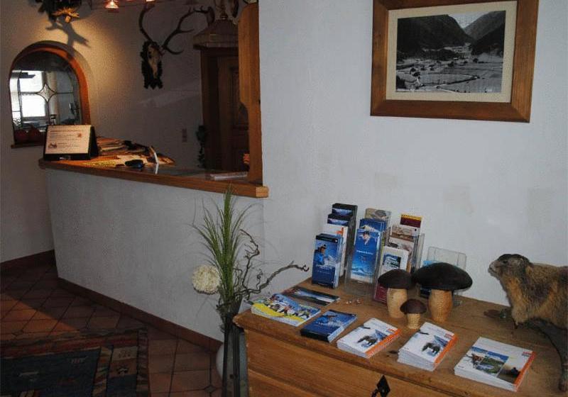 בית מלון כפרי Sonnenhof   Apartments & Zimmer