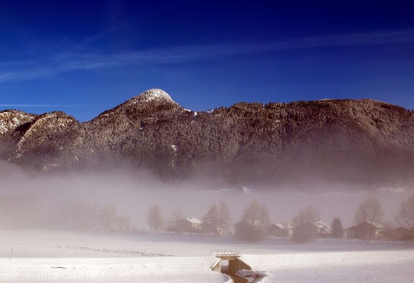 ホテル Zum Senner Suites Zillertal