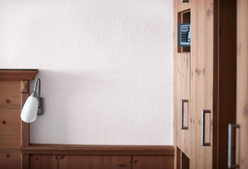 호텔 & Suites Glück Auf