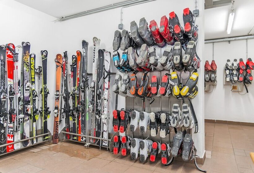 호텔 Sylvia By Skinetworks