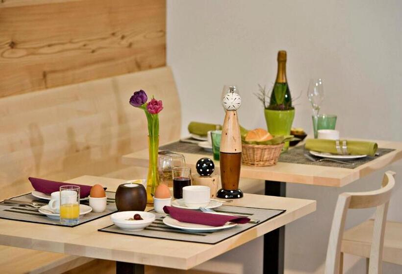 בית מלון כפרי Talblick