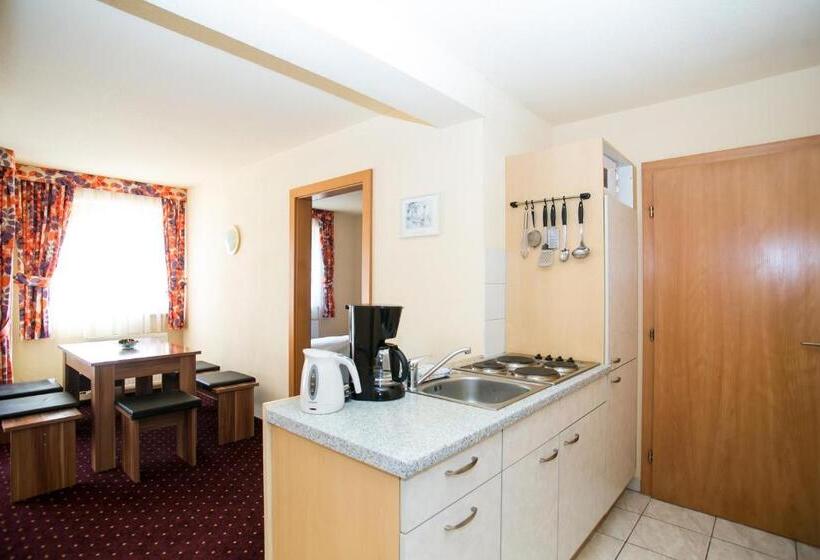 Отель Tia Monte Nauders