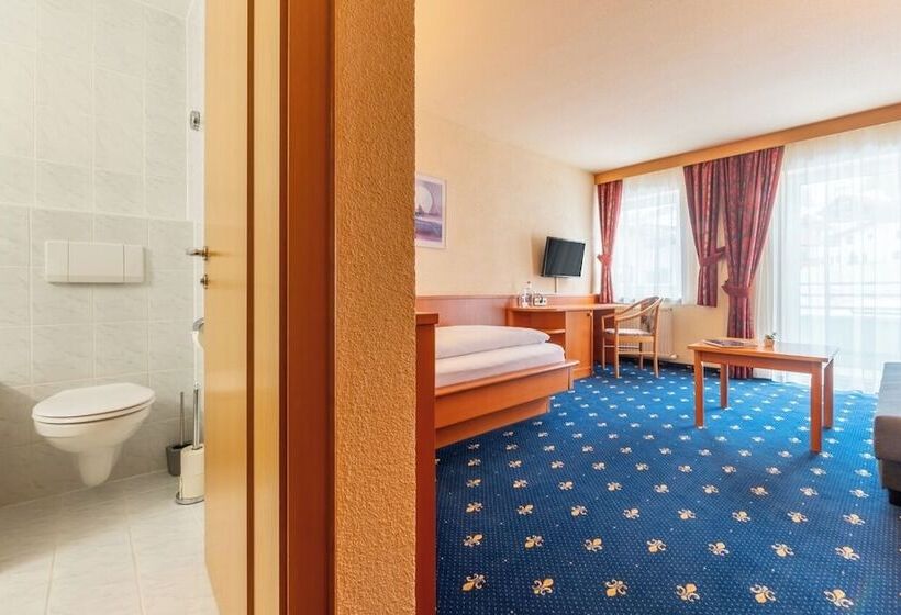 Отель Tia Monte Nauders