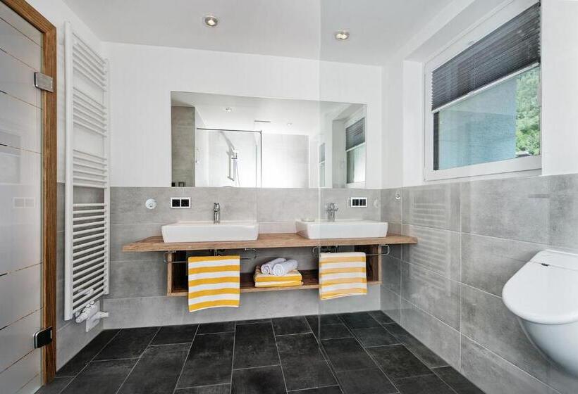 فندق Wellness Landhaus Parth