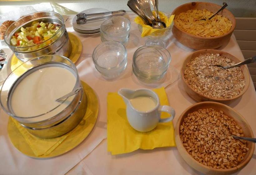 فندق Wellness Landhaus Parth