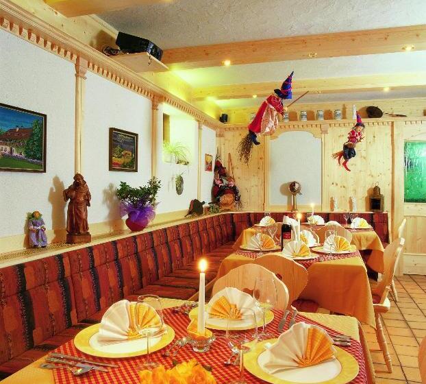 فندق Wellness Landhaus Parth