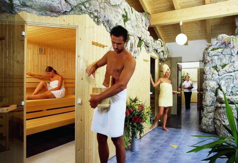 فندق Wellness Landhaus Parth