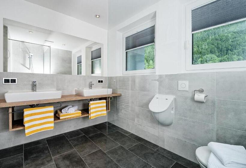 فندق Wellness Landhaus Parth