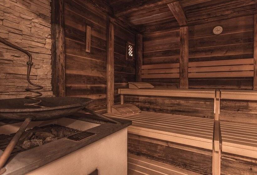 ホテル Zugspitz Resort