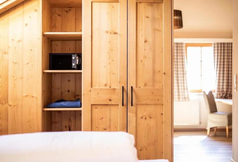 Отель Zum Hirschen