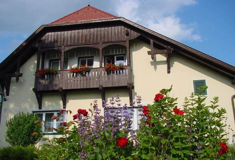 Landhaus Strussnighof