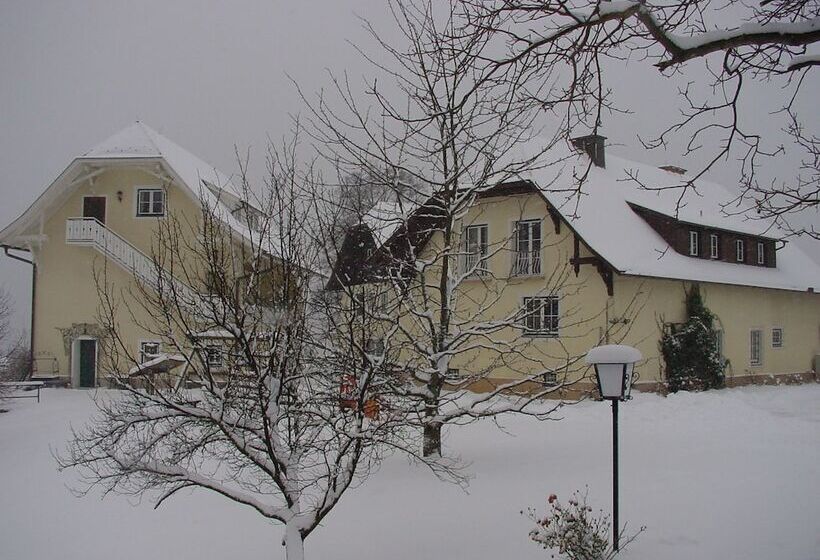 Landhaus Strussnighof