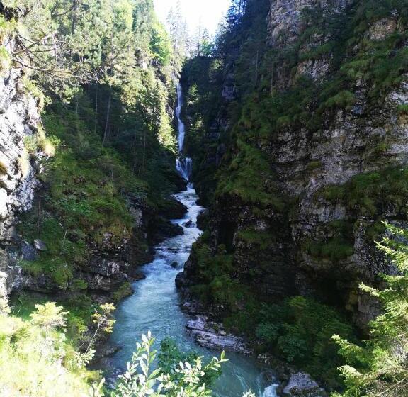 פנסיון Gästehaus Bergland