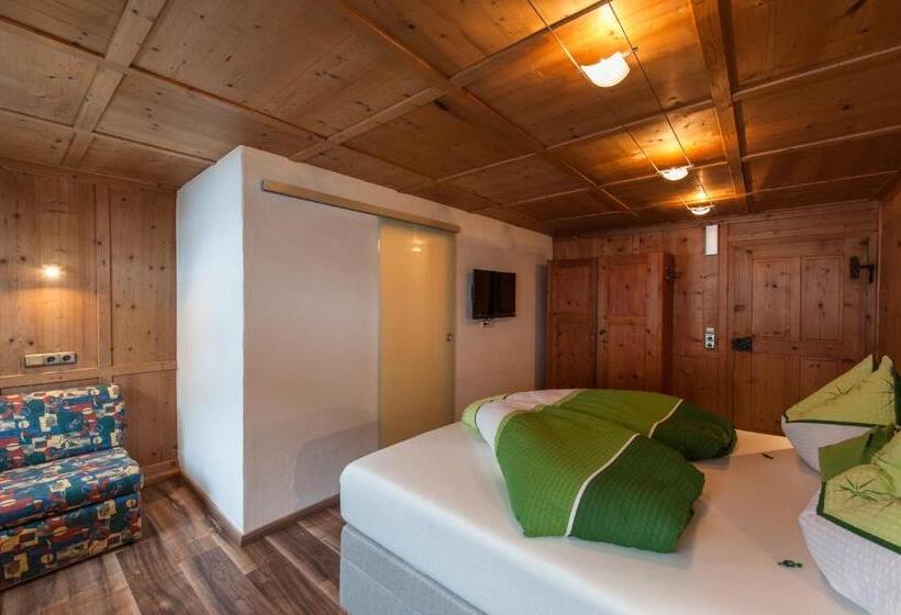 بنسيون Gästehaus Bergland