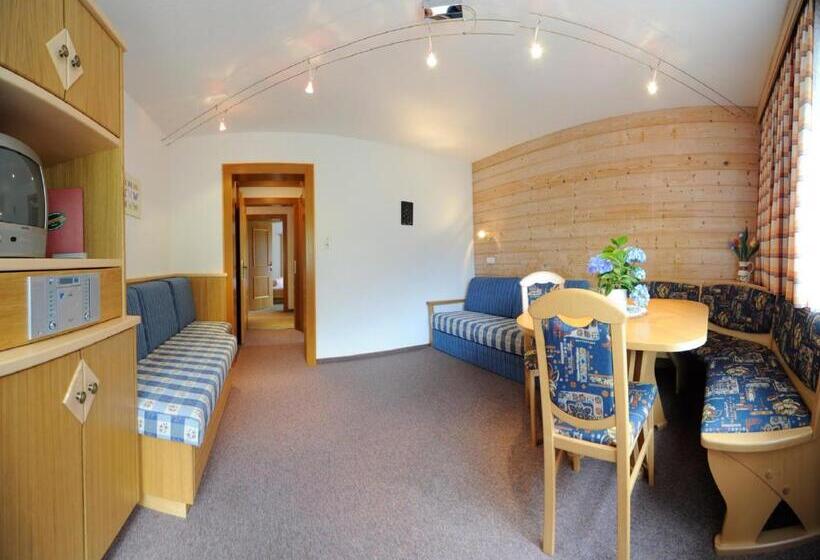 بنسيون Gästehaus Bergland