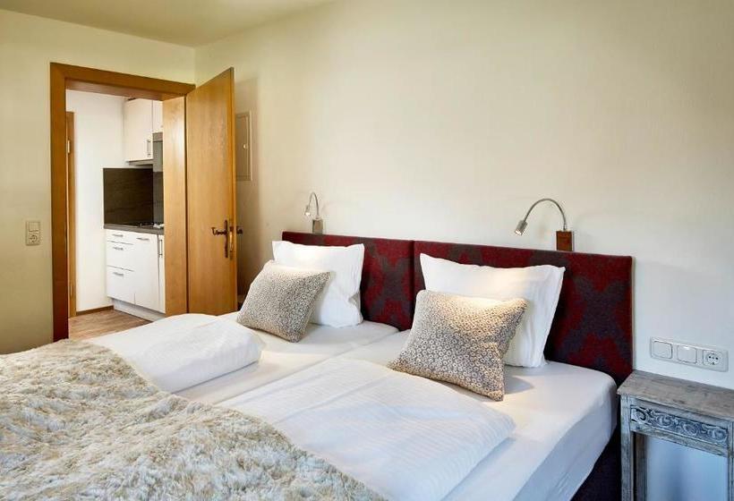 بنسيون Gästehaus Huber