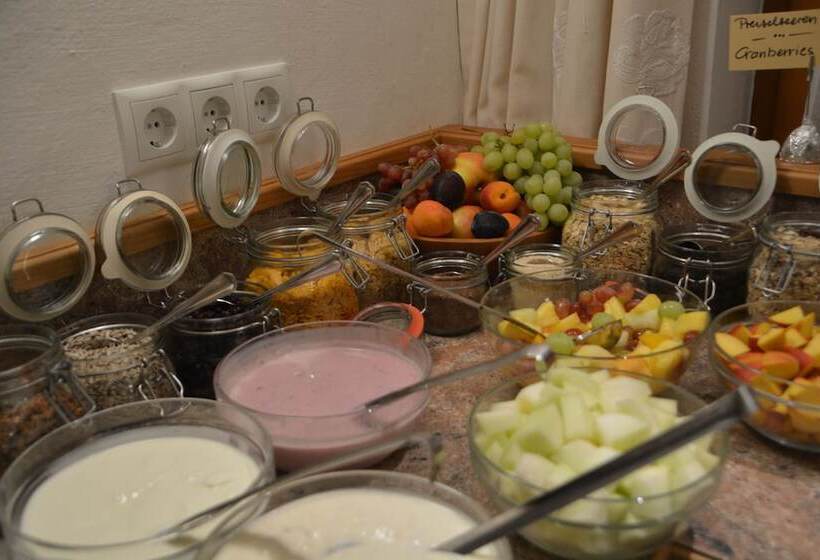 ペンション Haus Sonnwend