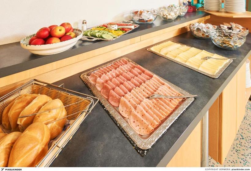 Пансион Jugendgästehaus Linz