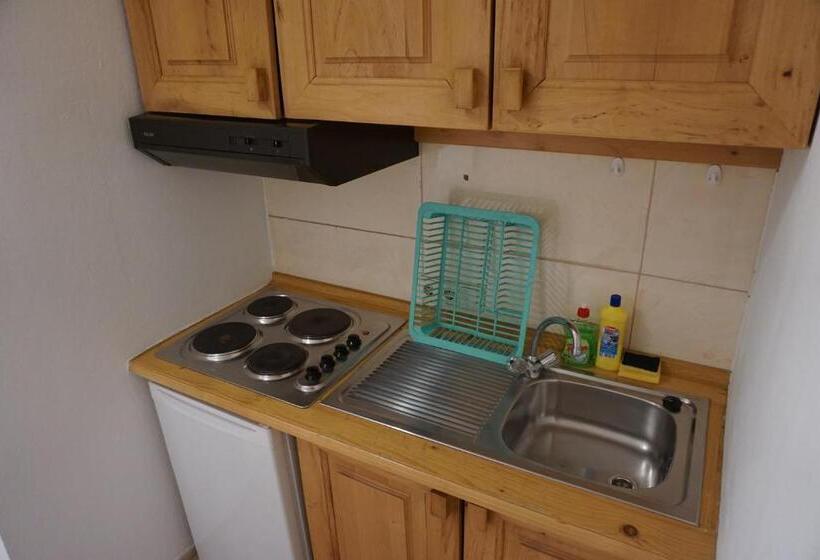 פנסיון Karawanken Lodge