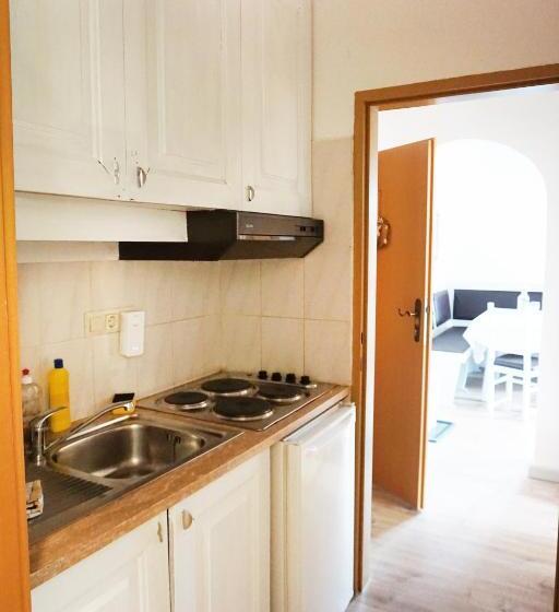 פנסיון Karawanken Lodge