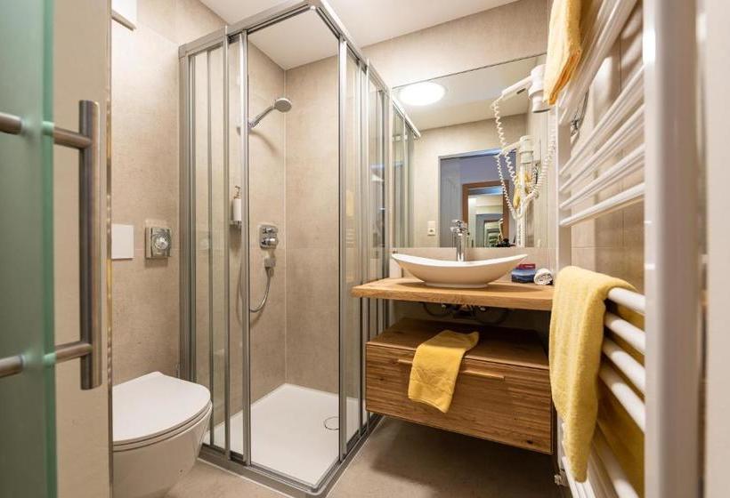 膳宿费 & Landgasthof Ragginger Attersee