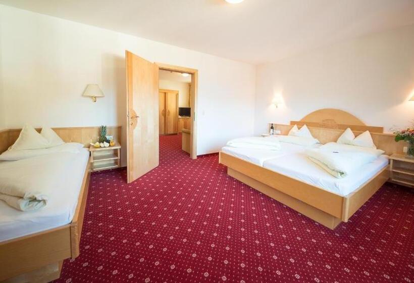 Superior Hotel Persal