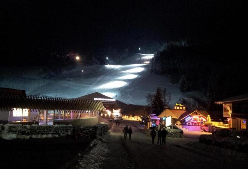 مبيت وإفطار Gästehaus Sagmeister