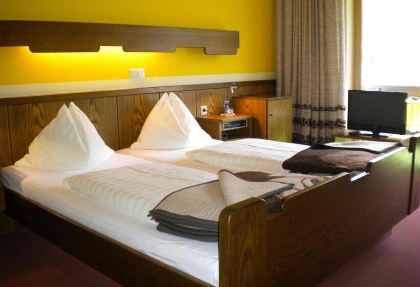 مبيت وإفطار Gästehaus Sagmeister