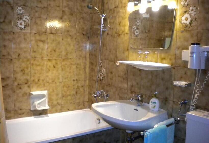 مبيت وإفطار Gästehaus Sagmeister