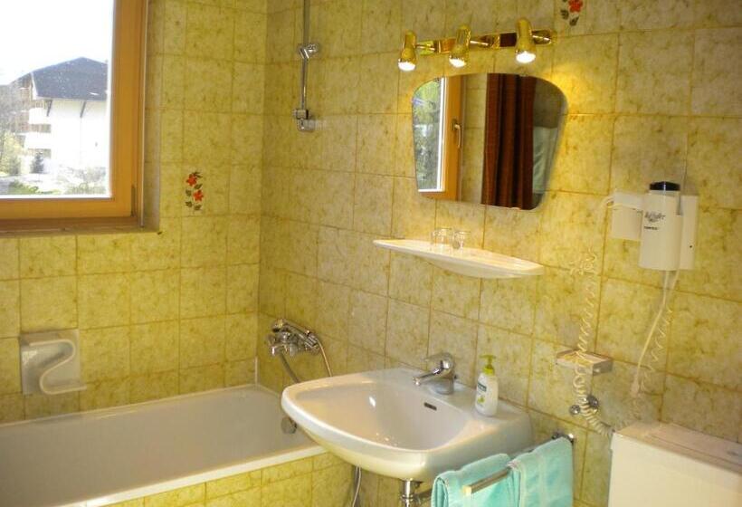 مبيت وإفطار Gästehaus Sagmeister