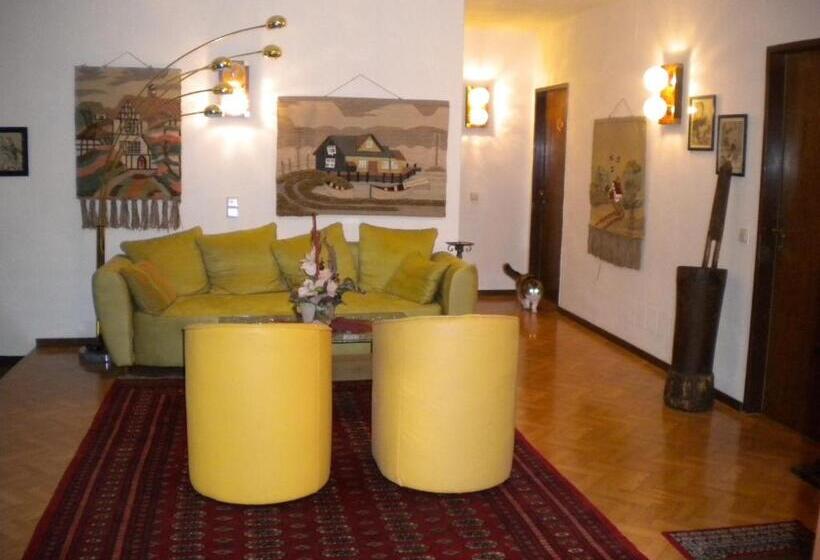 مبيت وإفطار Gästehaus Sagmeister