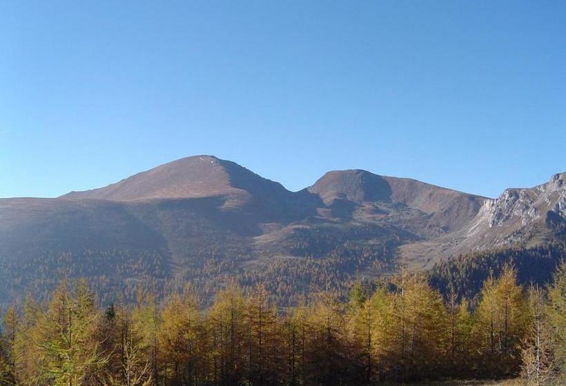 ベッドアンドブレックファースト Landhaus Hinteregger