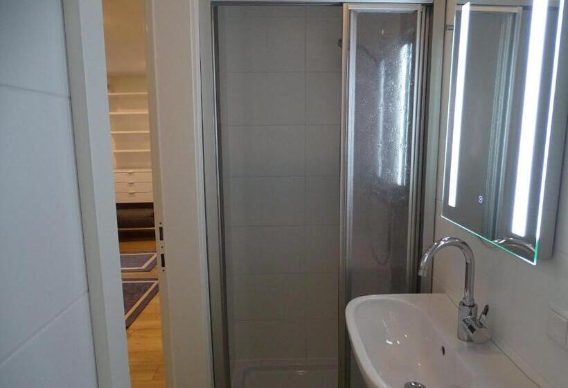 مبيت وإفطار Pension Bayrhammer