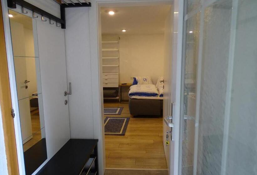 مبيت وإفطار Pension Bayrhammer