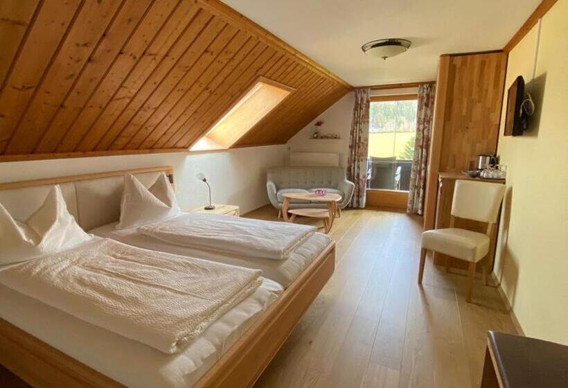 مبيت وإفطار Pension Hohenau