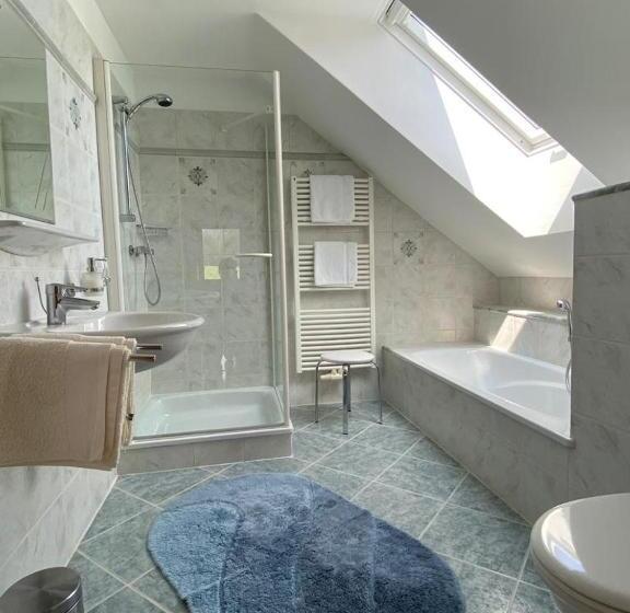 مبيت وإفطار Pension Hohenau