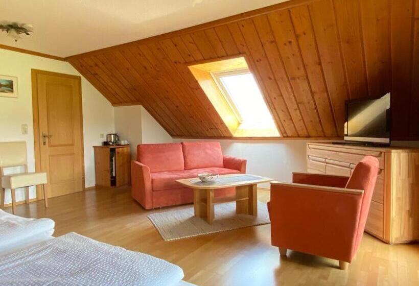 مبيت وإفطار Pension Hohenau