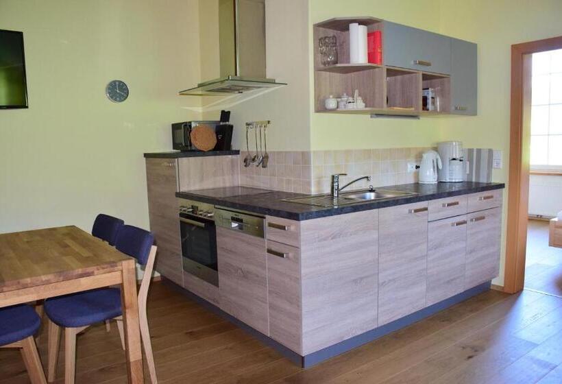 مبيت وإفطار Pension Hohenau