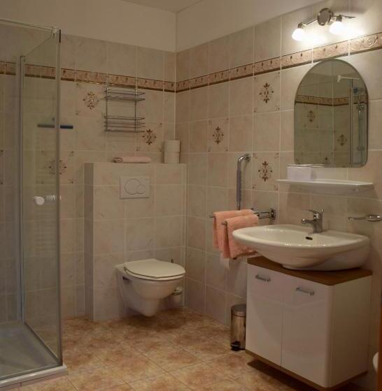 مبيت وإفطار Pension Hohenau