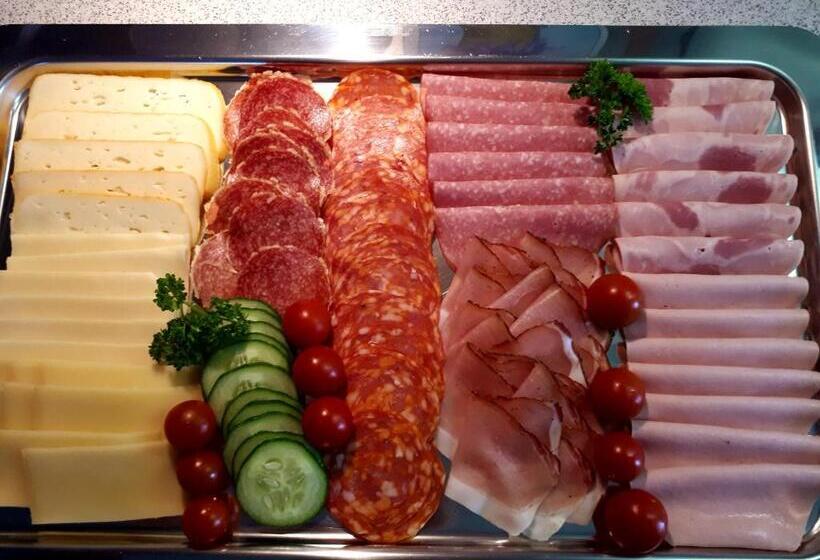 مبيت وإفطار Pension Kreuzinger, 5310 Tiefgraben