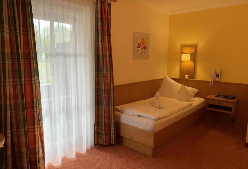 مبيت وإفطار Pension Lindenhof