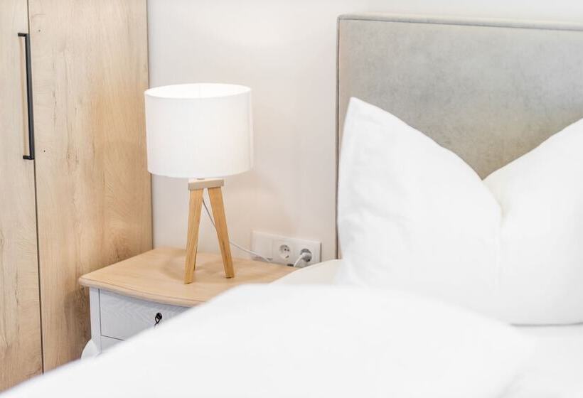 Boutiquehotel Caravella Velden By S4y