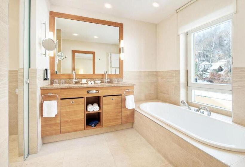 منتجع Das Ronacher Thermal Spa