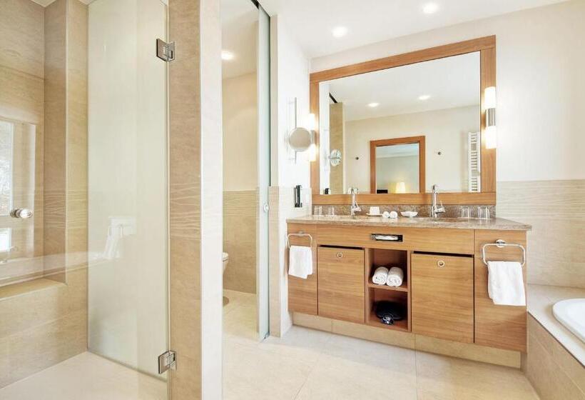 منتجع Das Ronacher Thermal Spa