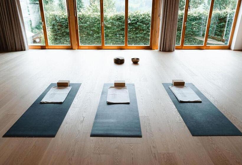 منتجع Das Ronacher Thermal Spa