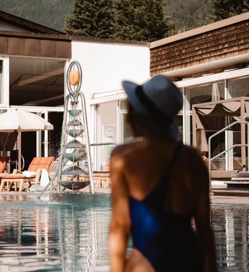 منتجع Das Ronacher Thermal Spa