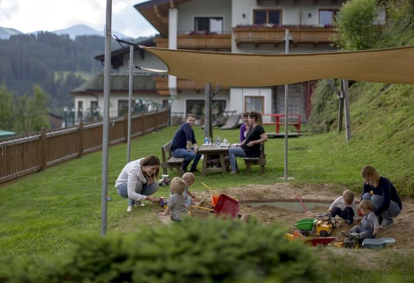 Familienhotel Felsenhof