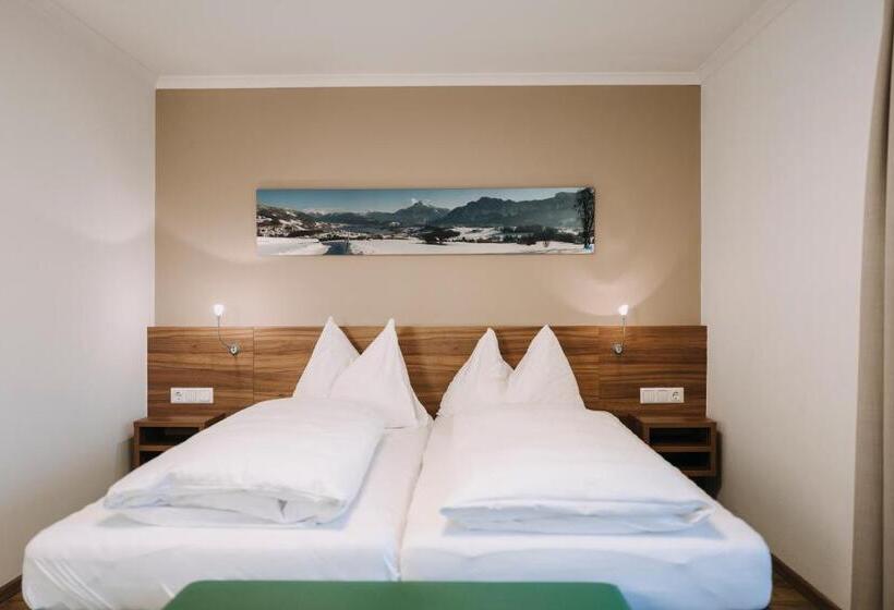 هتل Aichingerwirt